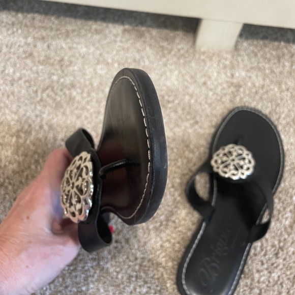 Brighton Alice black leather medallion sandals 9. MSRP $205 - Picture 4 of 10